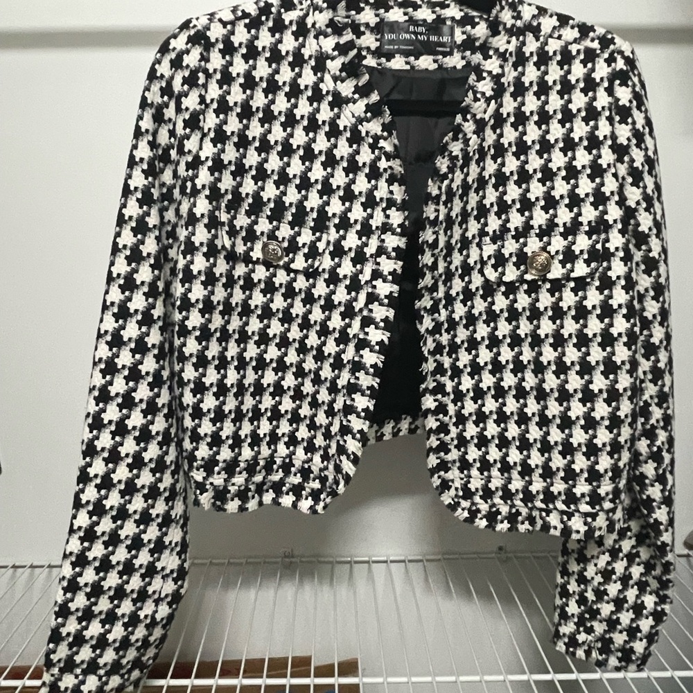 Joe Benbasset Black and White Houndstooth Blazer